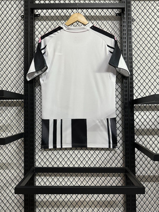 Juventus 2025-2026 Home Fan