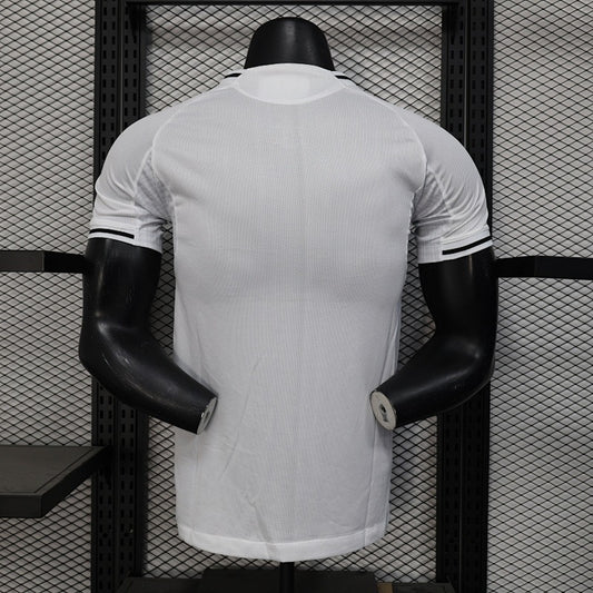 Newcastle United 2025-2026 Home Player