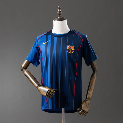 Retro Barcelona 2004-2005 Away
